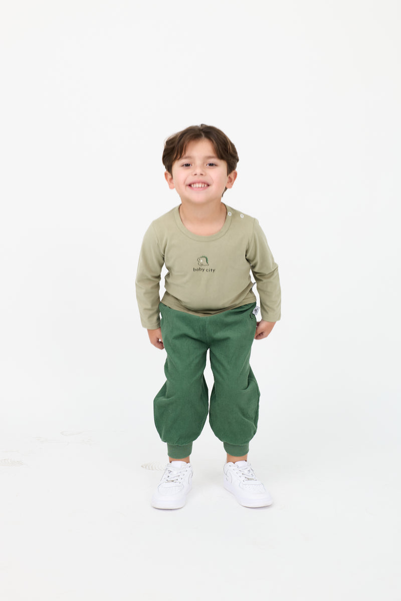 طقم أطفال 3 قطع – كاردغان مع تيشيرت وبنطلون رياضي – للجنسين